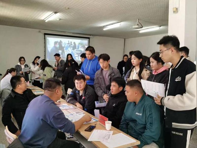 赤峰瑞陽在自治區(qū)高校參加校園專場招聘會